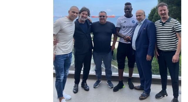 Mario Balotelli Adana Demirspor'da