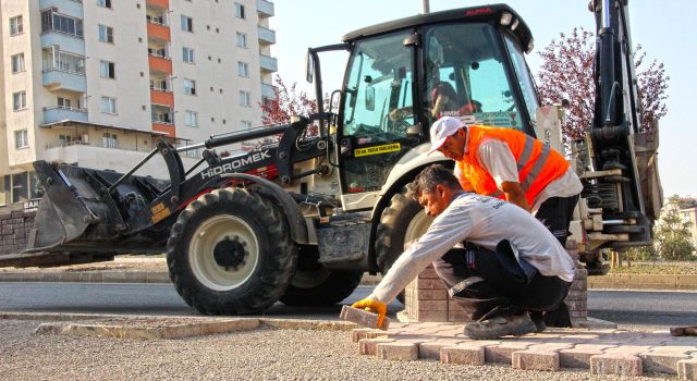 Üniversite Güzergâhının Yaya Yolu Sorunu Çözülüyor