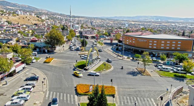 Tevfik Kadıoğlu Bulvarı Alt Geçide Hazırlanıyor