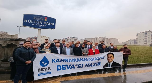 Deva Partisi İl Başkanı Karatutlu Kültürpark Önünde Basın Açıklaması Yaptı