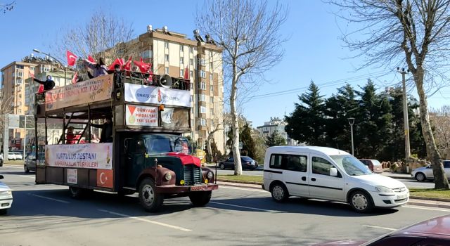 Nostaljik Otobüste Kahramanlık Türküleri