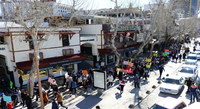 KSÜ, Hareketli Yaşamın Sağlıklı Yaşamla İlişkisi Konusunda Farkındalık Oluşturmak İçin Yürüdü