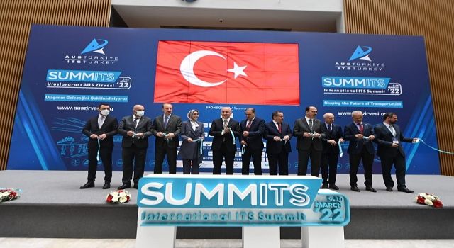 Ulaştırma ve Altyapı Bakanı Adil Karaismailoğlu, SUMMITS 3. Uluslararası AUS Zirvesi'nin Açılışına Katıldı