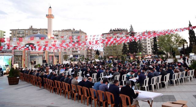 Başkan Güngör; Ramazanın Bereketi Bu Meclislerde Saklı