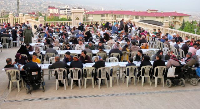 Özel Gereksinimli Vatandaşlar İçin İftar Düzenlendi