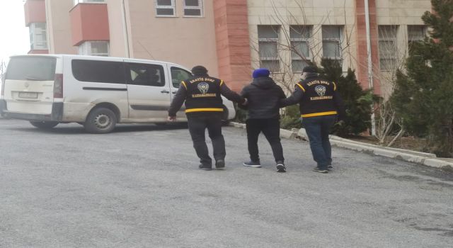 Polis Ekiplerinden Kaçamadı