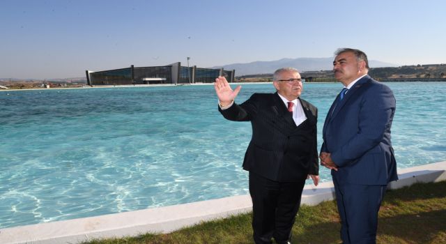 Azerbaycan’ın Ankara Büyükelçisi Reşat Memmedov EXPO 2023’e Hayran Kaldı