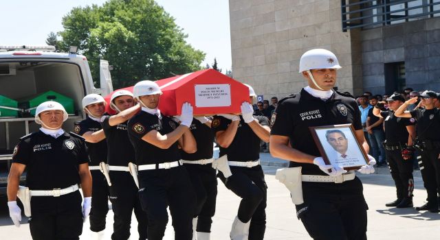 Başkan Güngör, Polis Mehmet Özyürek’in Cenaze Törenine Katıldı