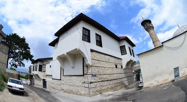 DULKADİROĞLU TARİHİ VE KÜLTÜRÜNÜ KAYSERİ VE KIRŞEHİR’DE ANLATACAKLAR