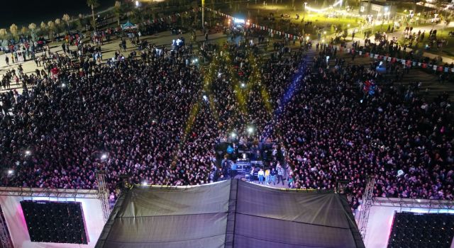 EXPO 2023 Gençlik Festivali’nde Emre Aydın Coşkusu