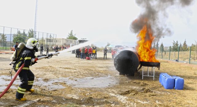 Gerçeği Aratmayan Tatbikatta Büyükşehir İtfaiyesi’ne Tam Not