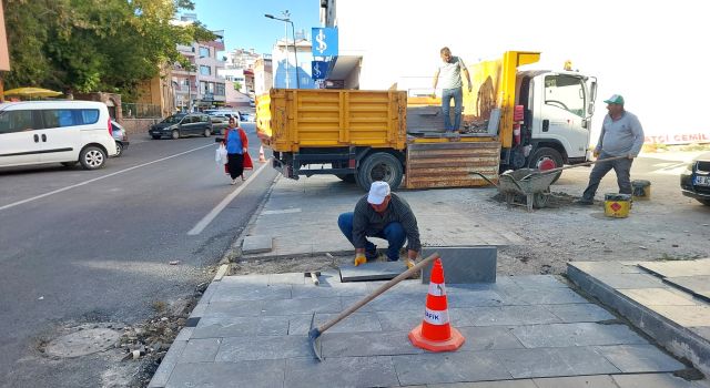 Göksun’un En İşlek Arterinde Yaya Yolları Yenilendi