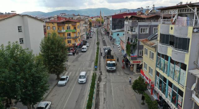 Göksun’un Merkez Bulvarı Büyükşehir’le Güzelleşiyor