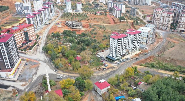 Büyükşehir Üngüt Kavşağı’ndaki Sorunu Çözüyor