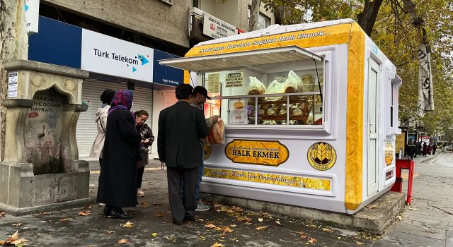 ‘Ekmeğimiz Aşımız, Kadınlar Baş Tacımız’