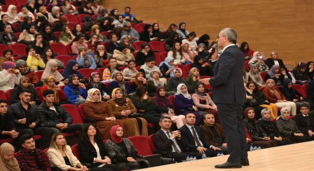 Başkan Güngör, Üniversite Öğrencilerine Müjdelerini Sıraladı