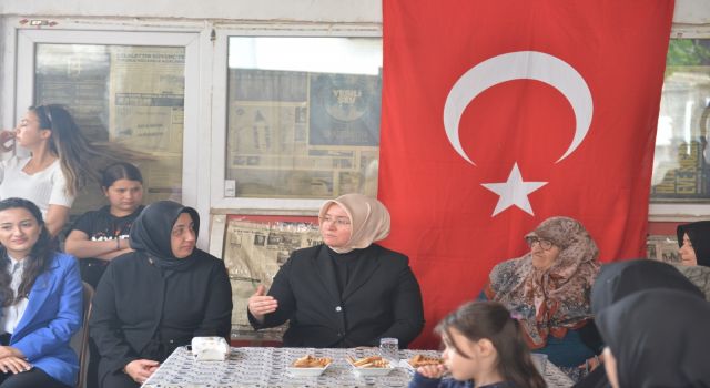 TUBA KÖKSAL, 'DERTLERİ MİLLETE HİZMET ETMEK DEĞİL'