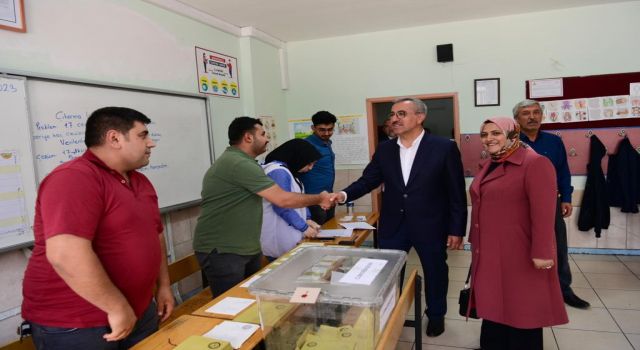 Başkan Güngör; “Seçimin Ülkemiz ve Milletimiz İçin Hayırlı Olmasını Diliyorum”