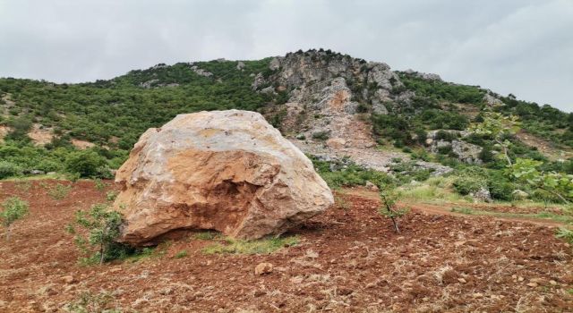 Deprem Sonrası Kayaların Düştüğü Mahalle Koruma Altında