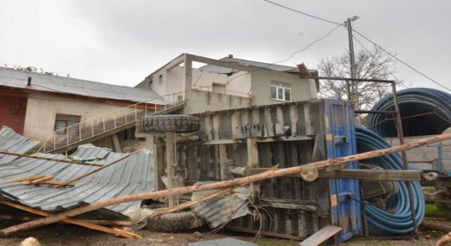 Hortum Maddi Zarara Yol Açtı