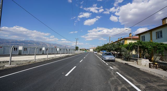 Erkenez’in Ana Caddesi 3 Milyon TL’lik Yatırımla Yenilendi