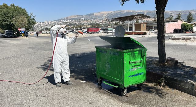 Büyükşehir’den Zararlılarla Etkin Mücadele