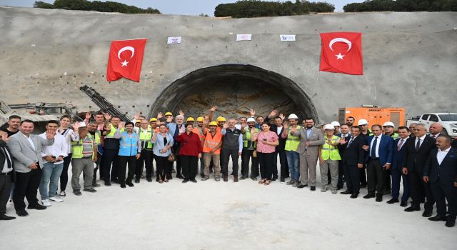 ANKARA-İZMİR HIZLI TREN HATTI 2027'DE HİZMETE GİRECEK