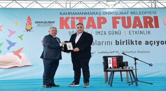 Usta Gazeteci Zafer Şahin’den EXPO 2023 Kitap Fuarı’na tam not