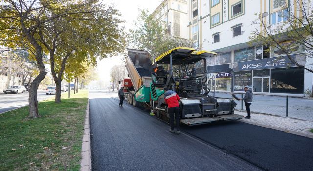 Büyükşehir, Dulkadiroğlu’nda Bir Arteri Daha Yeniliyor