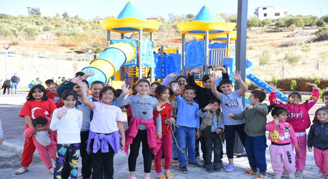 DULKADİROĞLUNDAN YENİKENT’E ÇOCUK OYUN ALANI