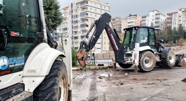 Şehirde Altyapı Hatlarının Bakımı Sürüyor