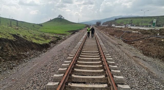 Kahramanmaraş’ta demir yolları yenileniyor