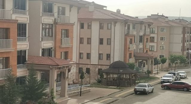 KAHRAMANMARAŞ'TA DEPREM SONRASI 15 BİN 980 KALICI KONUT TESLİM EDİLDİ 