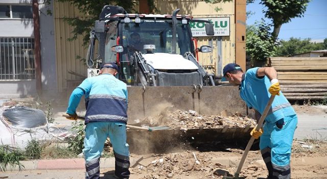 YENİYURT MAHALLESİ'NDE HAFRİYAT TEMİZLİĞİ YAPILDI