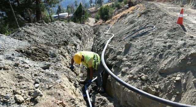 Köşürge’nin Yeni İçmesuyu Hattının İmalatı Sürüyor