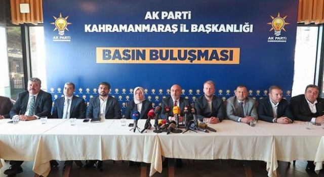 AK Parti İl Başkanı Av. M. Burak Gül, Yeni Yönetimi Basına Tanıttı