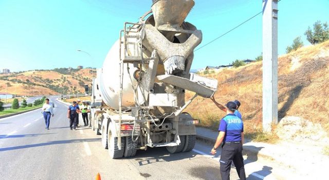 Büyükşehir, Çevre Kirliliğine Neden Olan Beton Mikserine 106 Bin TL Ceza Kesti