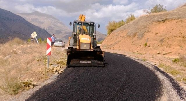 Büyükşehir, Ekinözü Kırsalında Ulaşımı İyileştiriyor