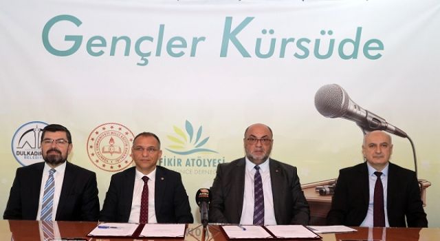 “GENÇLER KÜRSÜDE” PROJESİ PROTOKOLÜ İMZALANDI