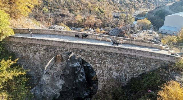 Tarihi Kanlı Köprü, 15. Yüzyıldan Beri Dimdik Ayakta!