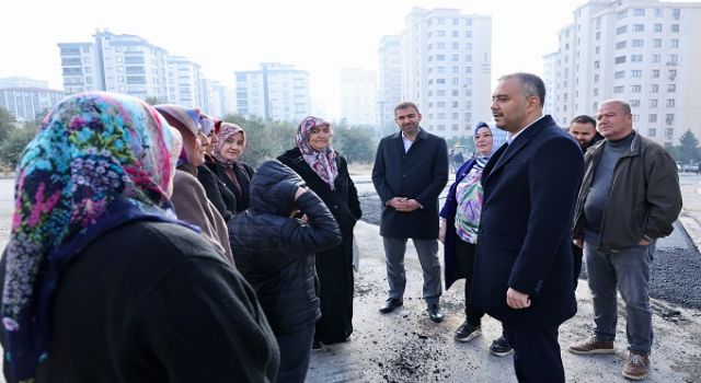 Onikişubat'ta tarihin en büyük asfalt seferberliği devam ediyor