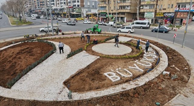 Büyükşehir, Estetik Dokunuşlarla Şehri Daha da Güzelleştiriyor