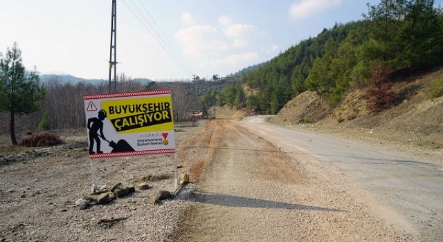 Büyükşehir’in Andırın – Onikişubat Ulaşımını 20 Kilometre Kısaltacak Yol Projesinde Çalışmalar Sürüyor