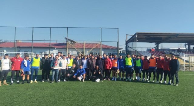 Kahramanmaraş Edeler Taraftarlar Derneği'nden İstiklalspor'a Tatlı Doping