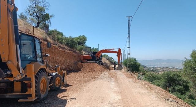 DULKADİROĞLU BELEDİYESİ’NDEN YOL GENİŞLETME ATAĞI