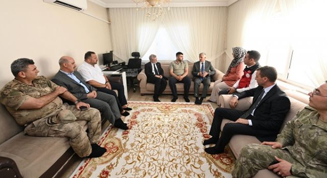 Başkan Görgel’den Kahraman Mehmetçiğe Geçmiş Olsun Ziyareti