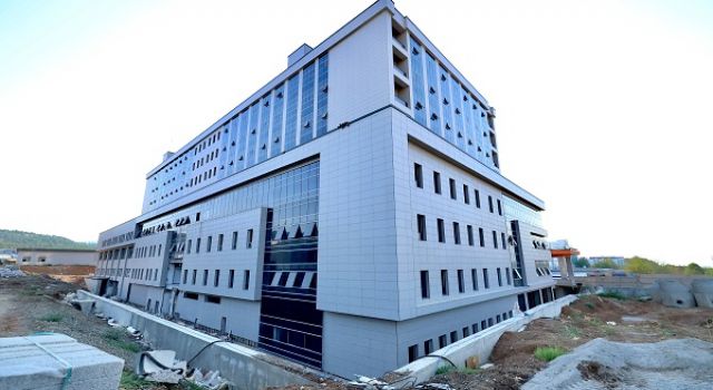 600 Yataklı Ferhuş Sağlık Kompleksi’nde Önemli Aşama Kat Edildi