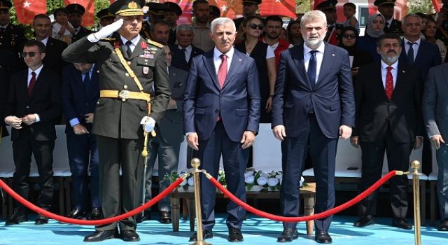 Tarihi Zaferin Yıl Dönümü Büyük Bir Gururla Kutlandı