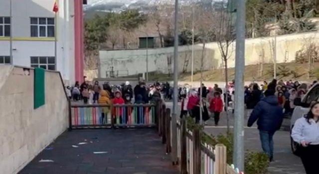 Kahramanmaraş’ta Okulda Yangın Paniği