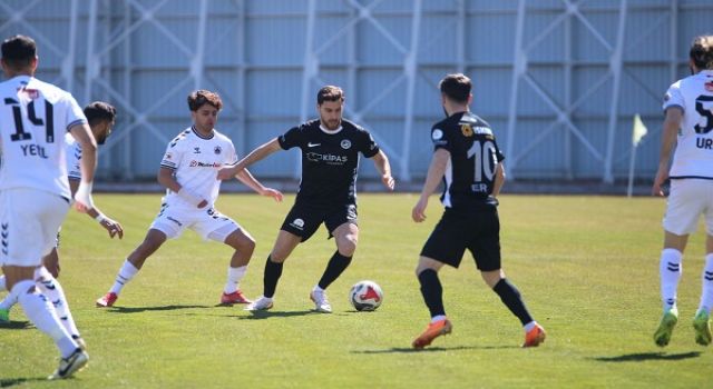 Akedaş İstiklalspor 68 Aksaray Belediyespor’a 3-1 mağlup oldu